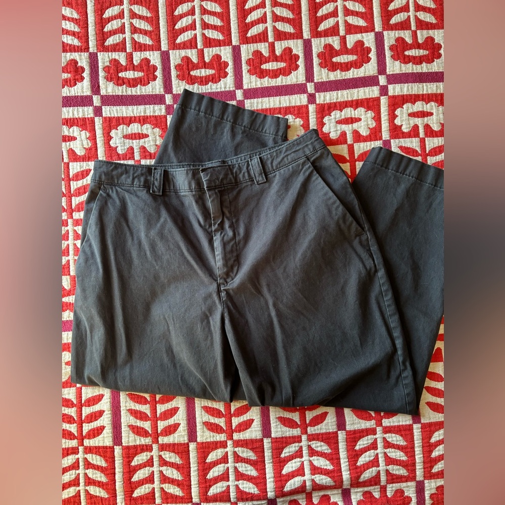 Gap straight up khaki size 8 navy